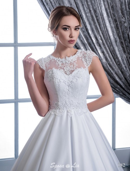 https://www.sposa-lia.com/images/stories/virtuemart/product/182       (2).jpg